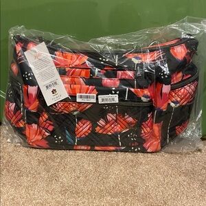 Lug Cha Cha Crossbody Bag. NWT. PomPom Floral